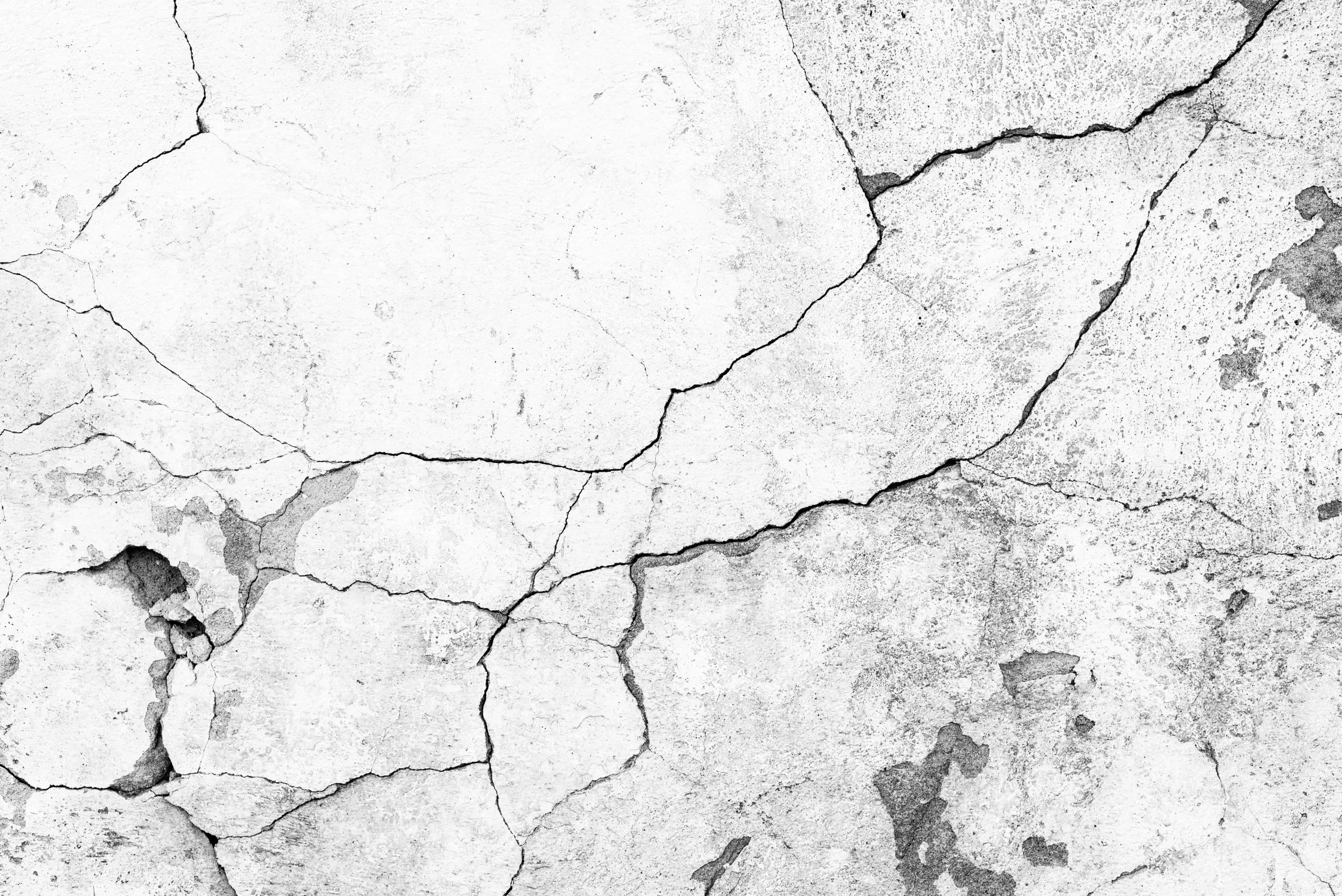 Repedt betonfal – rejtett hiba ingatlanvásárlásnál